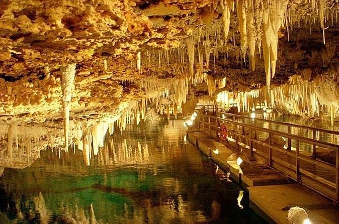 Crystal Caves, Hamilton Shopping and Beach Tour